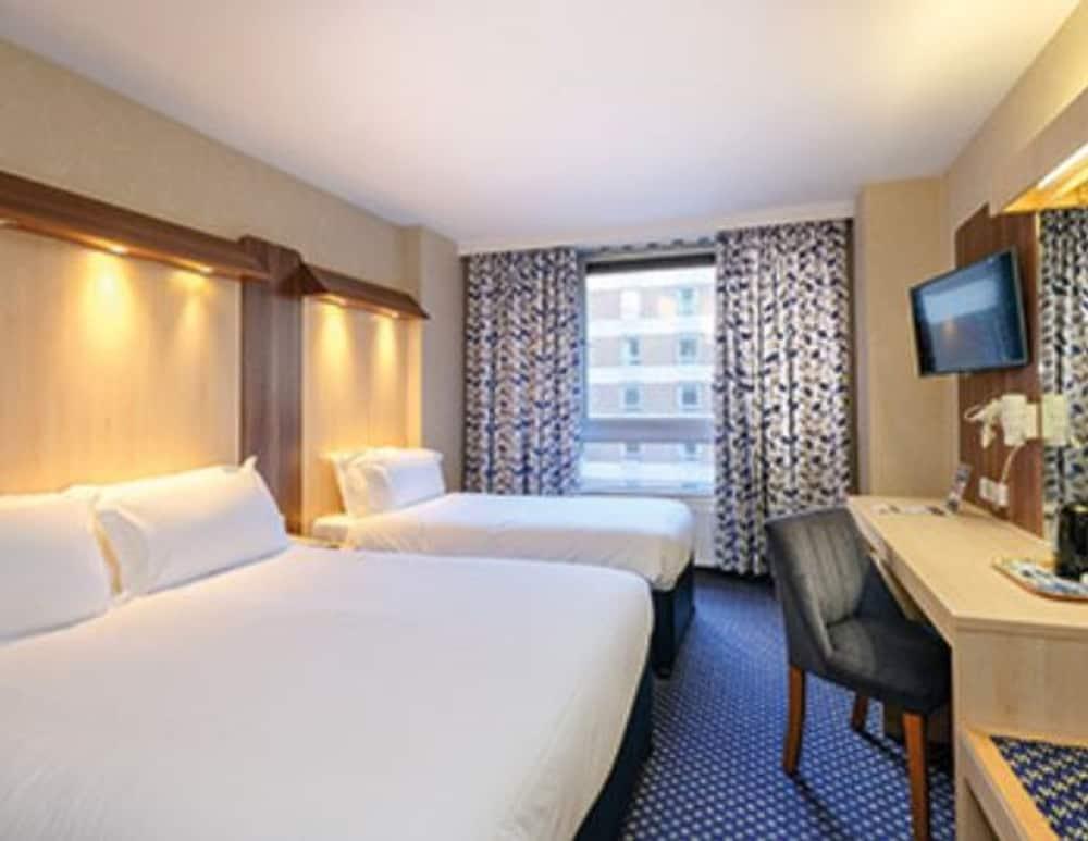 City Sleeper At Royal National Hotel Лондон Екстериор снимка