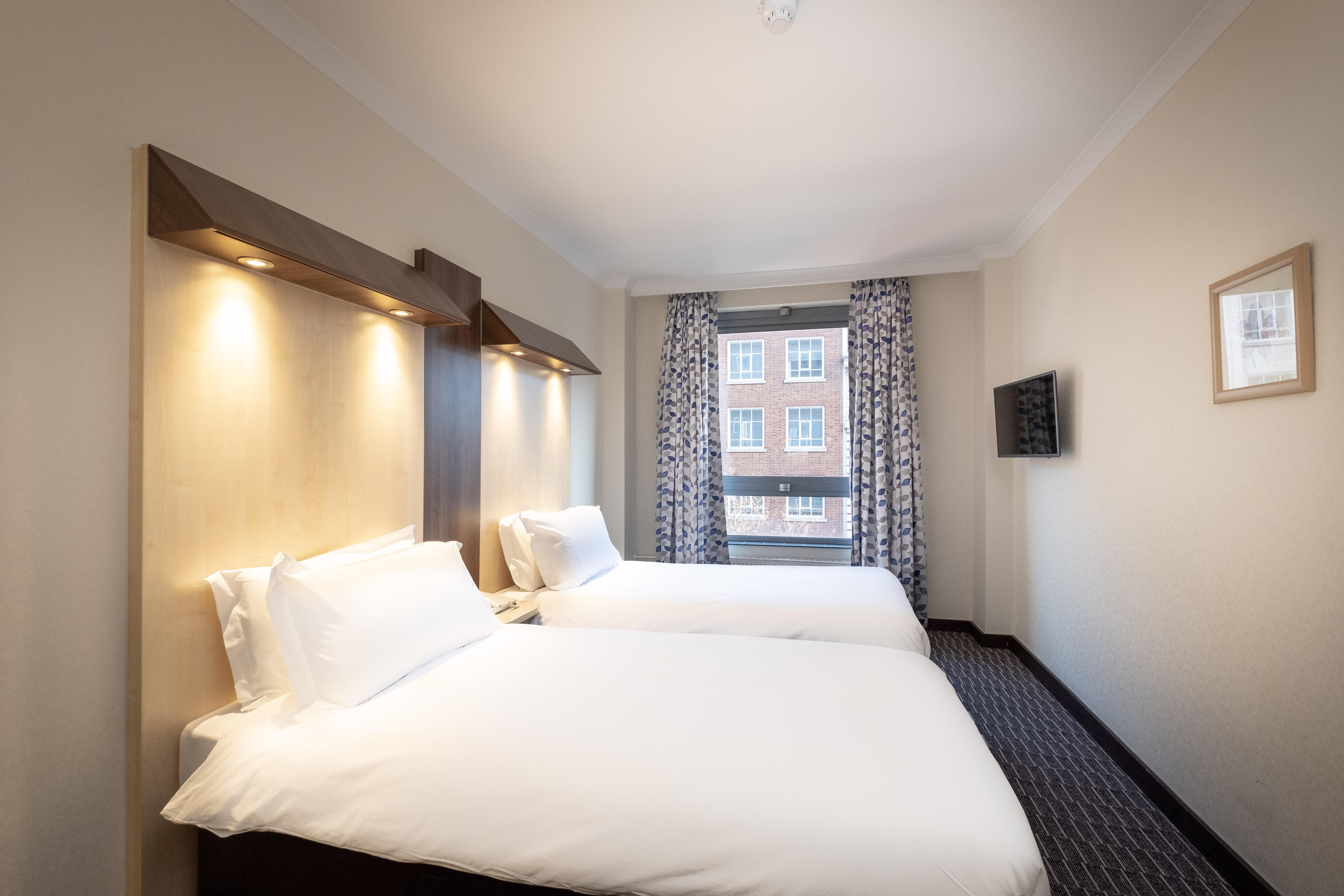 City Sleeper At Royal National Hotel Лондон Екстериор снимка